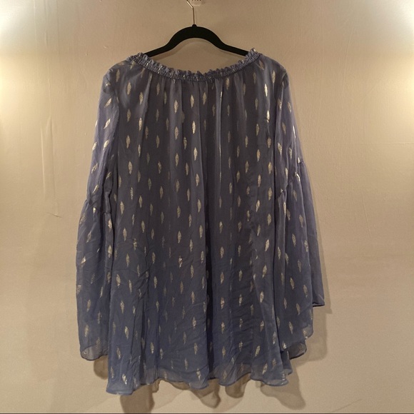 2X Jennifer Lopez dusty blue blouse with long bell sleeve silver metallic design - Picture 4 of 5